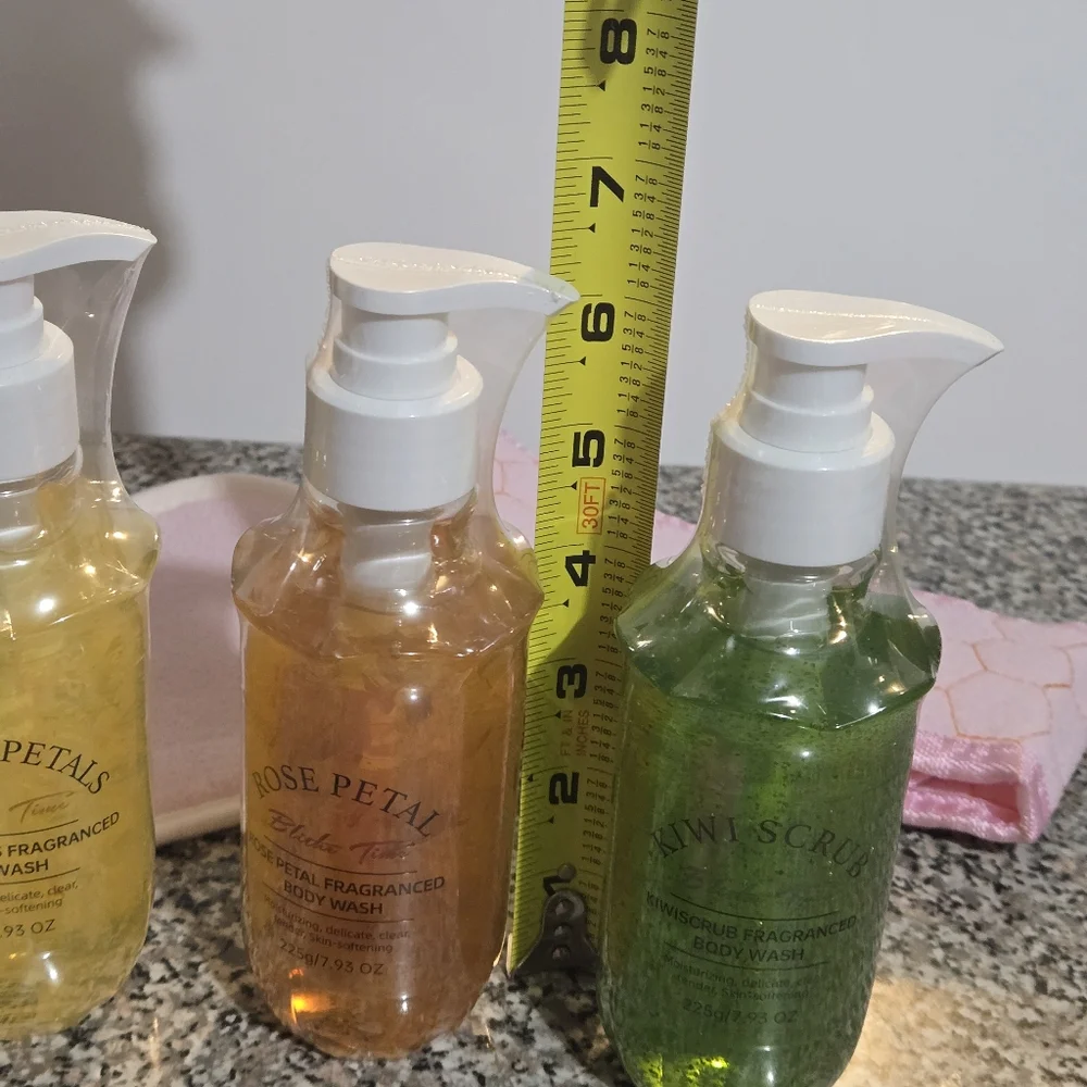 Body Wash 5 Piece Gift Set - Picture 7 of 9